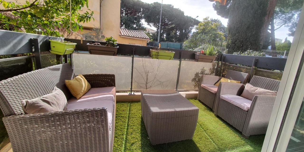 Le Silene Apartamento Sainte-Maxime Exterior foto