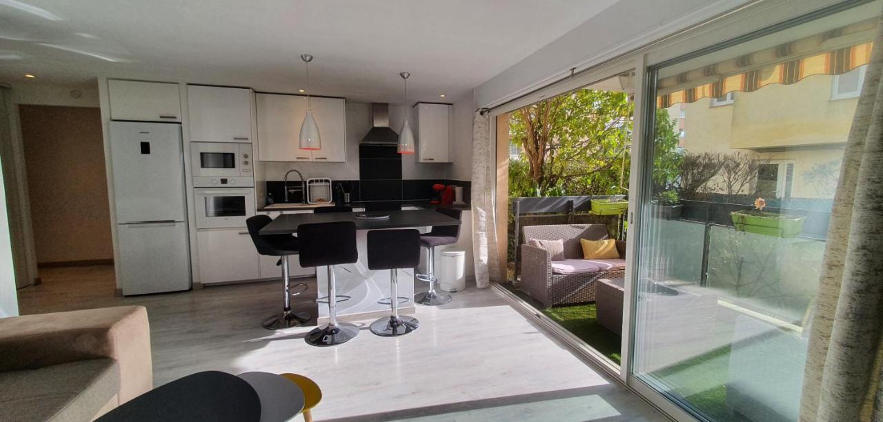 Le Silene Apartamento Sainte-Maxime Exterior foto
